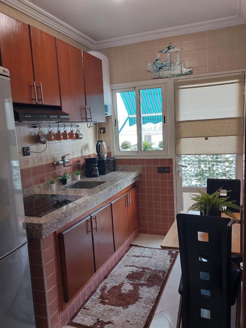 Appartement Au Coeur Du Centre Ville De Rabat Bagian luar foto